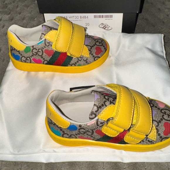 Worn 2x Gucci Baby shoes. EUR Size 20 Baby size US4. Final Sale - Picture 2 of 4